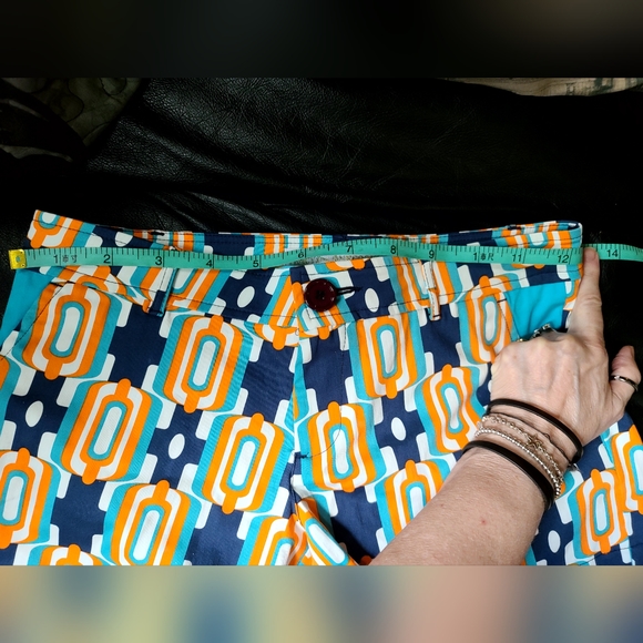 Tracy Negoshian NWT Geo block luxury walking shorts sz6 - Picture 13 of 14